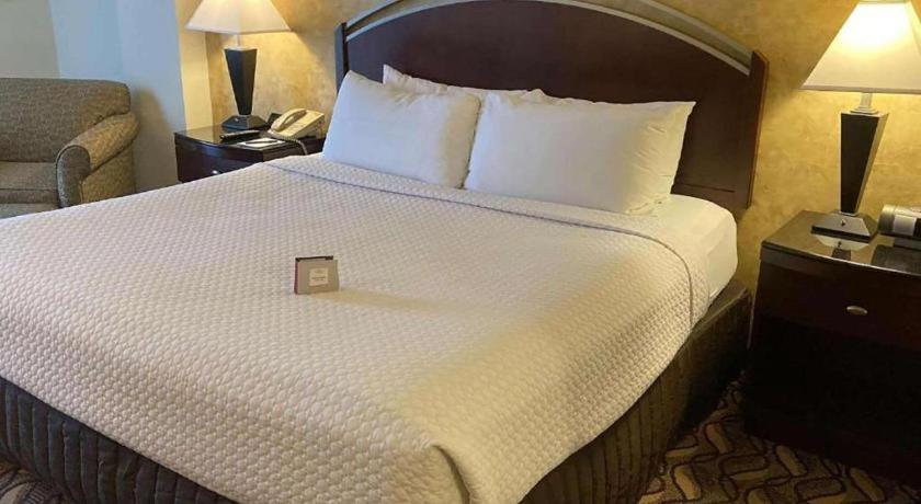 Radisson Hotel Austin - University Bagian luar foto