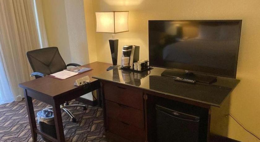 Radisson Hotel Austin - University Bagian luar foto