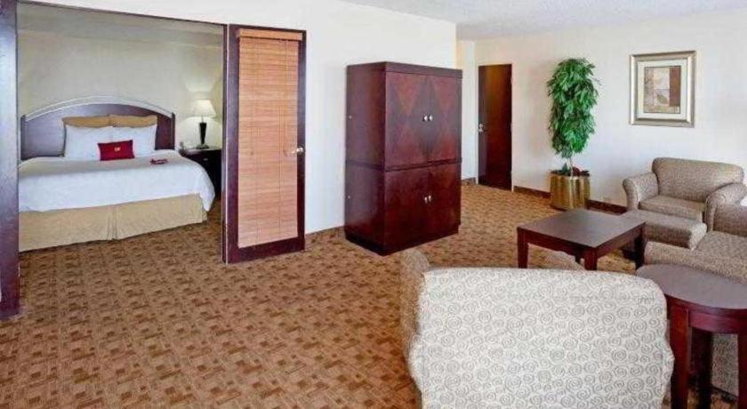 Radisson Hotel Austin - University Bagian luar foto